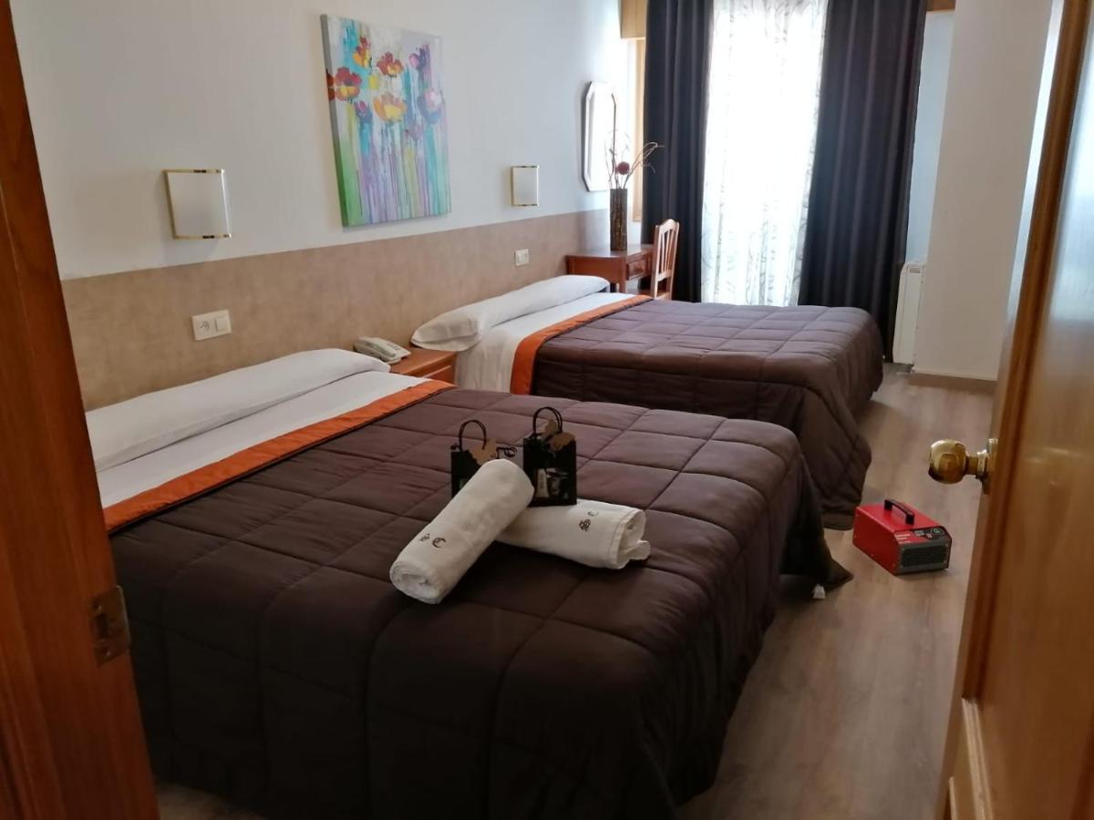 آكورونيا Pension Santa Clara المظهر الخارجي الصورة