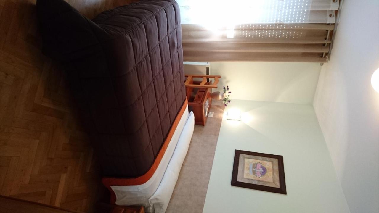 آكورونيا Pension Santa Clara المظهر الخارجي الصورة
